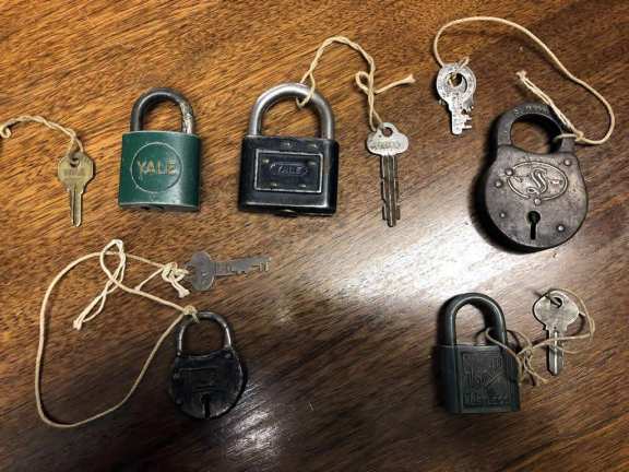 5 various padlocks with keys